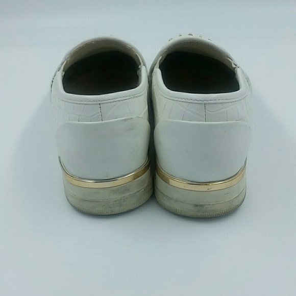 ALDO l White Leather or Faux Slipon Gold Accents - Picture 3 of 6